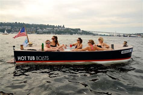 Hot Tub Boat Seattle Hot Tub Sightseeing Only In Seattle Seattle Travelgram Hot Tub