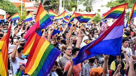Más De 600 Participaron En Marcha Del Orgullo Gay En Cancún N