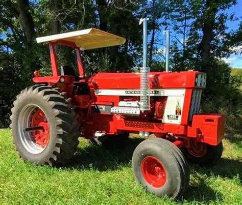 Ih 1468 V 8 Classic Tractor Vintage Tractors Tractors