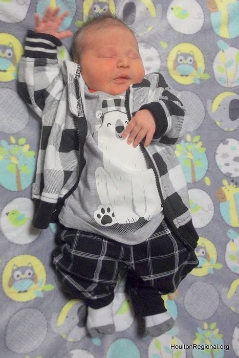 Tripp Kooper Lee Baby Boy Born To Brittany Houlton Regional Hospital