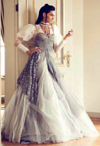 Turkish Actress Hande Subaşı Moda Fashion Fashion Victorian Dress Dress