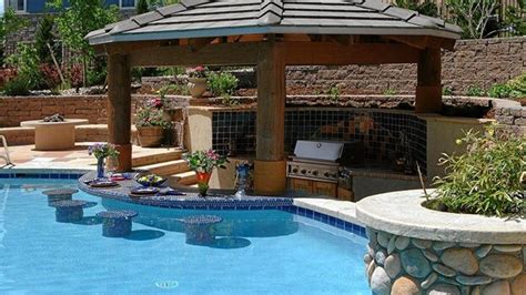 Top Landscaping Ideas For Around The Pool