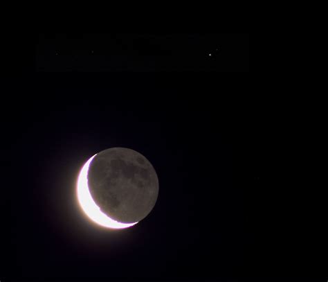 Crescent Moonrise In Conjunction With Dabih Beta Capricorni Stellar