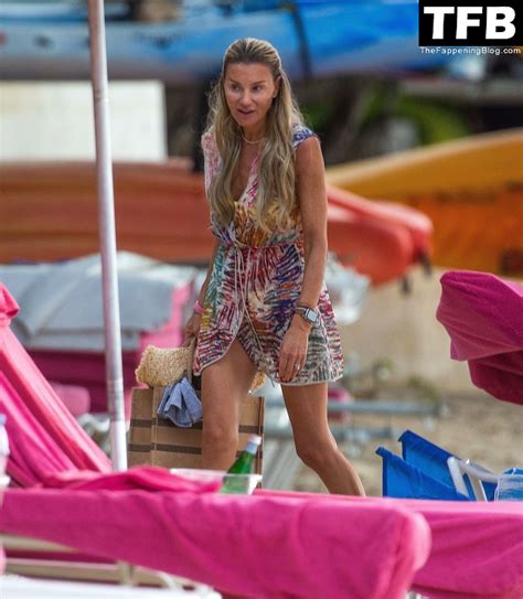 Carly Parker On Beach Bikini 27 Pics Whats Fappened💦