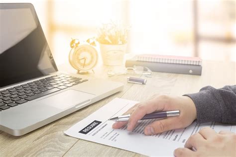 Check spelling or type a new query. 80 Persen Lamaran Kerja Sudah Dibuang Sebelum Dibaca (FAKTA)