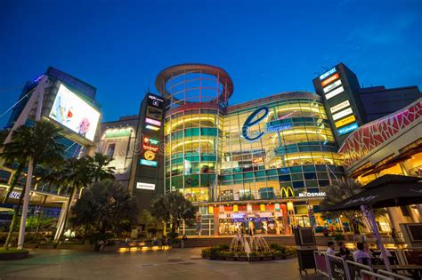 Sunway pyramid shopping mall , petaling jaya. The Curve Shopping Mall Damansara Editorial Photography ...