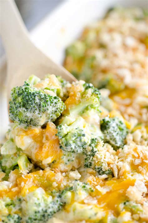 An easy broccoli casserole that tastes amazing. The BEST Broccoli Cheese Casserole with Ritz crackers!