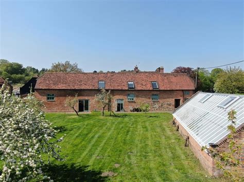 2 Bed House In Hampstead Norreys 10215036 Manor Farm Courtyard