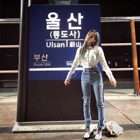 Discover more posts about 헤이즈. '슈가맨3' 헤이즈(Heize), 군살 하나 없는 HOT한 몸매…'본명은 ...