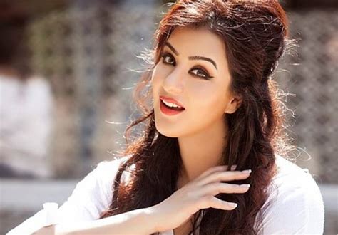 Mamtha mohandas is an indian film actress and playback singer who predominantly works in malayalam films along meena durairaj, mononymously known as meena, is an indian actress who has starred as a lead heroine in the south indian film industry. Top 10 Most Beautiful Hindi Serial Actress - Name and Photos