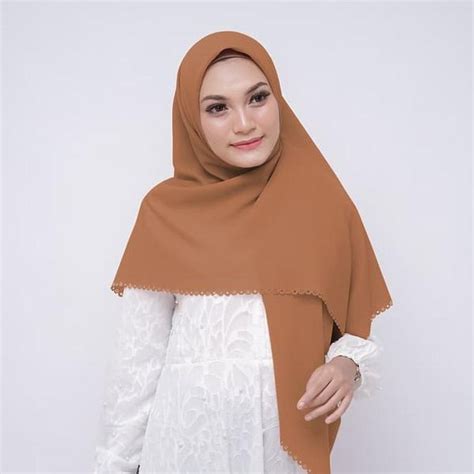 Contoh campuran warna warna populer. Koleksi Terbaru Jilbab Warna Khaki Tua | Ideku Unik