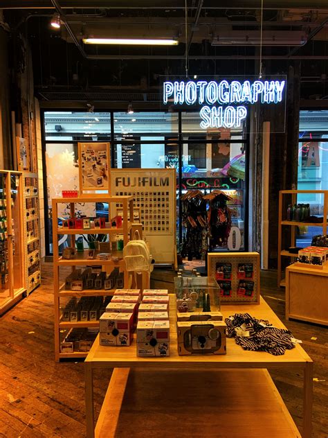 494 likes · 37 talking about this. Urban Outfitters, Manhattan (With images) | Home decor ...