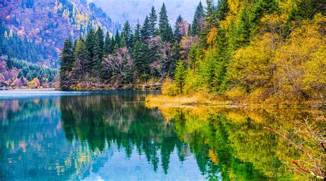 Tourists Flock To Sw Chinas Jiuzhaigou Valley During May Day Holiday