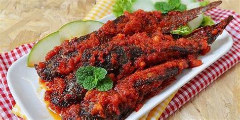 Balado spicy sweet catfish recipe. Resep Balado Ikan Lele Spesial ala Rumahan, Cocok untuk ...