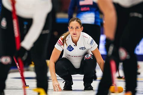 Curling Canada Back Into Second