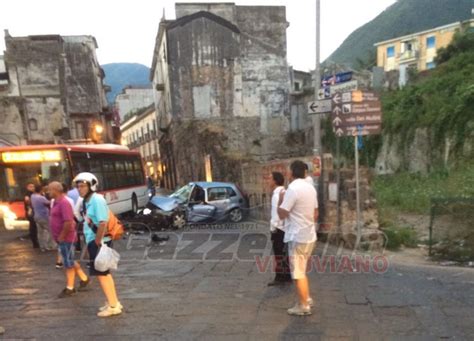 Самые новые твиты от visit gragnano 🇮🇹 (@visitgragnano): Gragnano, grave incidente tra bus e auto