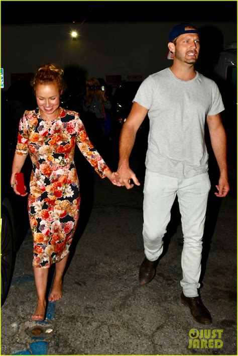 Hayden Panettiere Goes Barefoot After Dinner With A Mystery Man Photo Photos Just