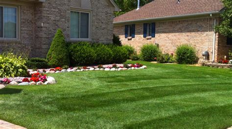 Grass Cutting Services In Macomb County Mi Lawn Care Company