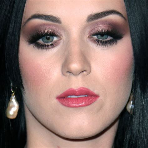 Katy Perry Makeup Mauve Eyeshadow Purple Eyeshadow And Hot Pink