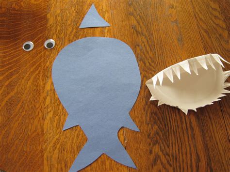 Almost Unschoolers Paper Plate Shark Craft