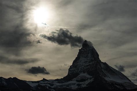 Clouded Matterhorn A Busy Weekend In Zermatt For A Viewfi Flickr