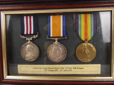 Framed Ww1 Military Medal Set Awarded To S18410 Sjt A H Harris 13th