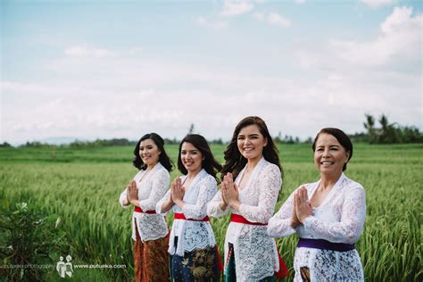 Makna Dibalik Salam “om Swastyastu” Umat Hindu Feel In Bali