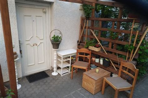 Unsere sonnige 2,5 zimmer wohnung liegt in halles schönesten viertel, dem paulusviertel/nördliches stadtzentrum in der nähe des steintors, und viel. Maisonettwohnung im Hinterhaus - 1-Zimmer-Wohnung in Halle ...