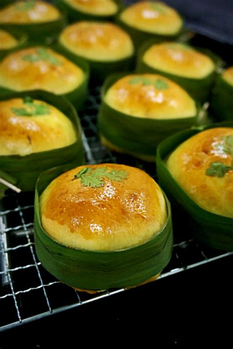 Sambal ikan bilis is one of the popular accompaniment for the malaysia nasi lemak dish. Kitchen Corner: Sambal Ikan Bilis Pumpkin Bun