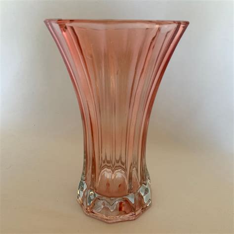 Vintage Pink Glass Vase Ribbed And Tapered Tall Ombre Pink Etsy Canada Pink Glass Vase Pink
