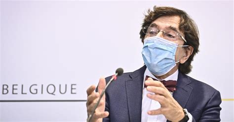 Les magasins non essentiels peuvent rouvrir à partir du 1er décembre 2020. Elio Di Rupo préface le Comité de concertation de vendredi ...