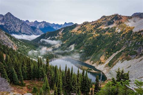 The 13 Best Hikes In North Cascades National Park Washington