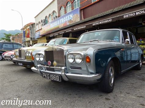 Zaini adı bir patronimiktir ve kişiye verilen ad olan mizal ile atıfta bulunulmalıdır. Kereta Bentley Ac Mizal