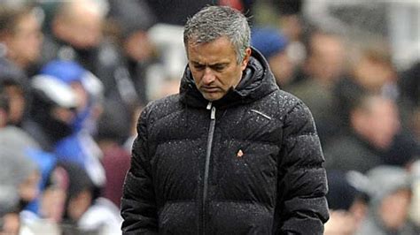 Eric dier was spotted sprinting down the tunnel to use the toilet during tottenham's carabao cup tie against chelsea, leaving jose mourinho running after him. Chelsea's poor form could bring back defensive football ...