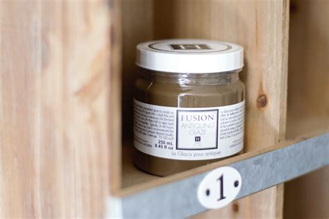 Even if some of the paint allows the canvas to peak through in a vacant shadows technique, everything, even the shade of the canvas, is opaque. Dusty Boot Designs | Glaze - Fusion Mineral Paint