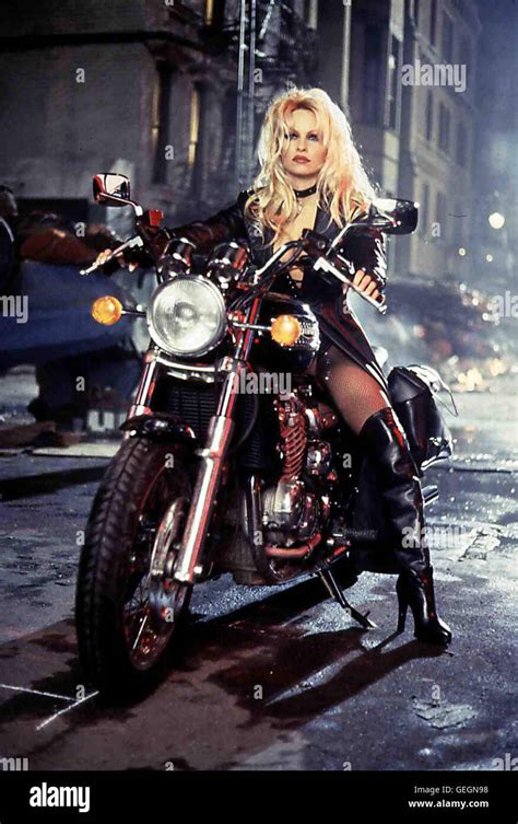 Barb Wire Pamela Lee Anderson Banque Dimage Et Photos Alamy