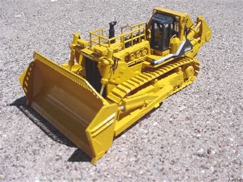 Komatsu Traktorvagn Tippvagnar