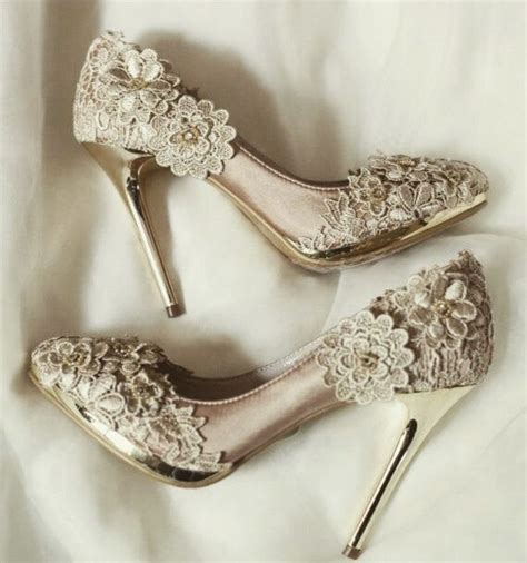 Okmi offre le scarpe da sposa che sono alla moda e economici. Pin di Anita Chu su Обувь | Scarpe da sposa in pizzo, Scarpe da sposa e Decorare scarpe