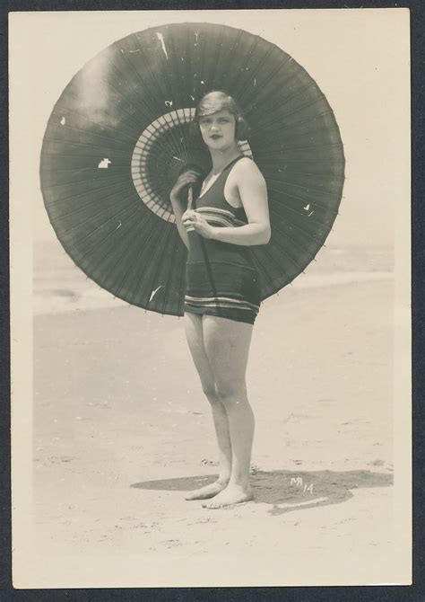 1920s Gal In A Bathing Suit Vintage Swim Vintage Swimsuits Vintage