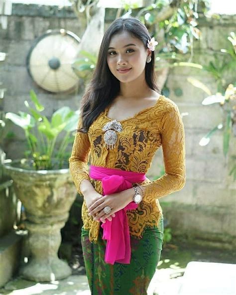 Kebaya Cantik Indonesia Pin Di Balinees Kerjo Bareng