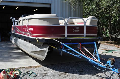 Sun Tracker 22 Ft Deluxe Party Barge Pontoon 2012 For Sale For 2000