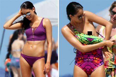 Argentine Model Flashes Everything While Changing Bathing Suit Daily Star
