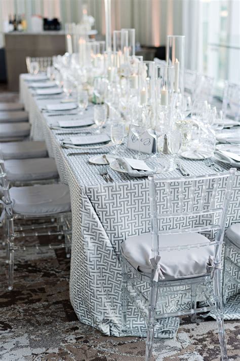 We supply clear (ghost/transparent) and gold chiavari chair rentals for any type of event in the lower mainland and greater vancouver area (vancouver, richmond, surrey, delta, langley, burnaby, new westminster, coquitlam, abbotsford). Clear Chiavari Chairs in 2020 | Chiavari chairs, Oversized ...