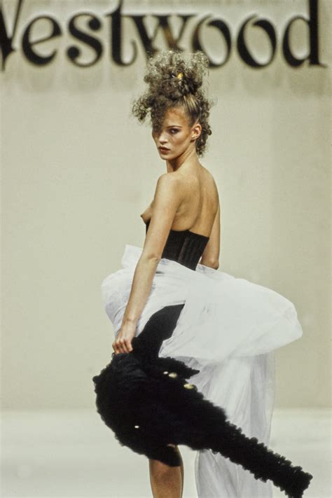 Vivienne Westwood Fall 1994 Ready To Wear Fashion Show Vivienne
