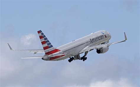 American Airlines Moves Up In On Time Rankings While Southwest Falls