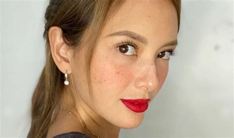 Ellen adarna was born as ellen meriam go adarna. Ellen Adarna Fires Back To Netizen Who Commented 'Parang ...