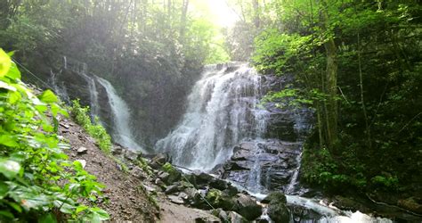 Beautiful Waterfalls In Great Smoky Mountains National Park Tennessee
