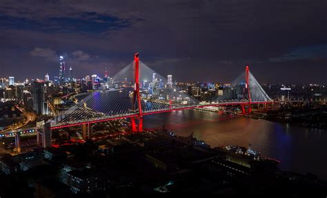 Lima Fakta Kota Shanghai Yang Diterangi Gemerlap Lampu Philips Indohomes