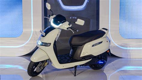Tvs I Qube E Scooter Launched In India Awesomescoop