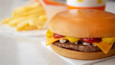 Russian Woman Sues Mcdonalds For 19 After Cheeseburger Ad Forced Her To Break Lent Newshub